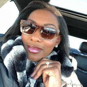 Meet your Posher, Marshanna